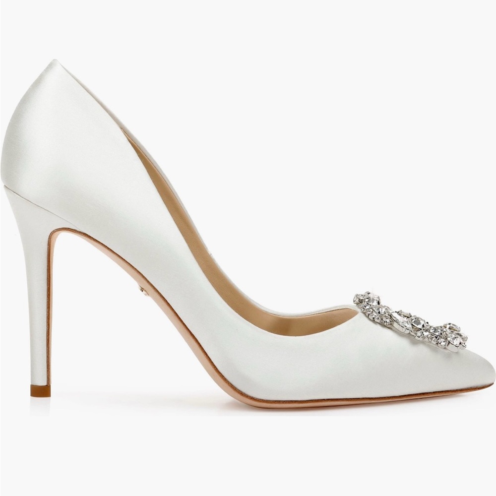 Badgley Mischka White Satin Pointed Crystal Buckle Stiletto Pump - Picture 3 of 6